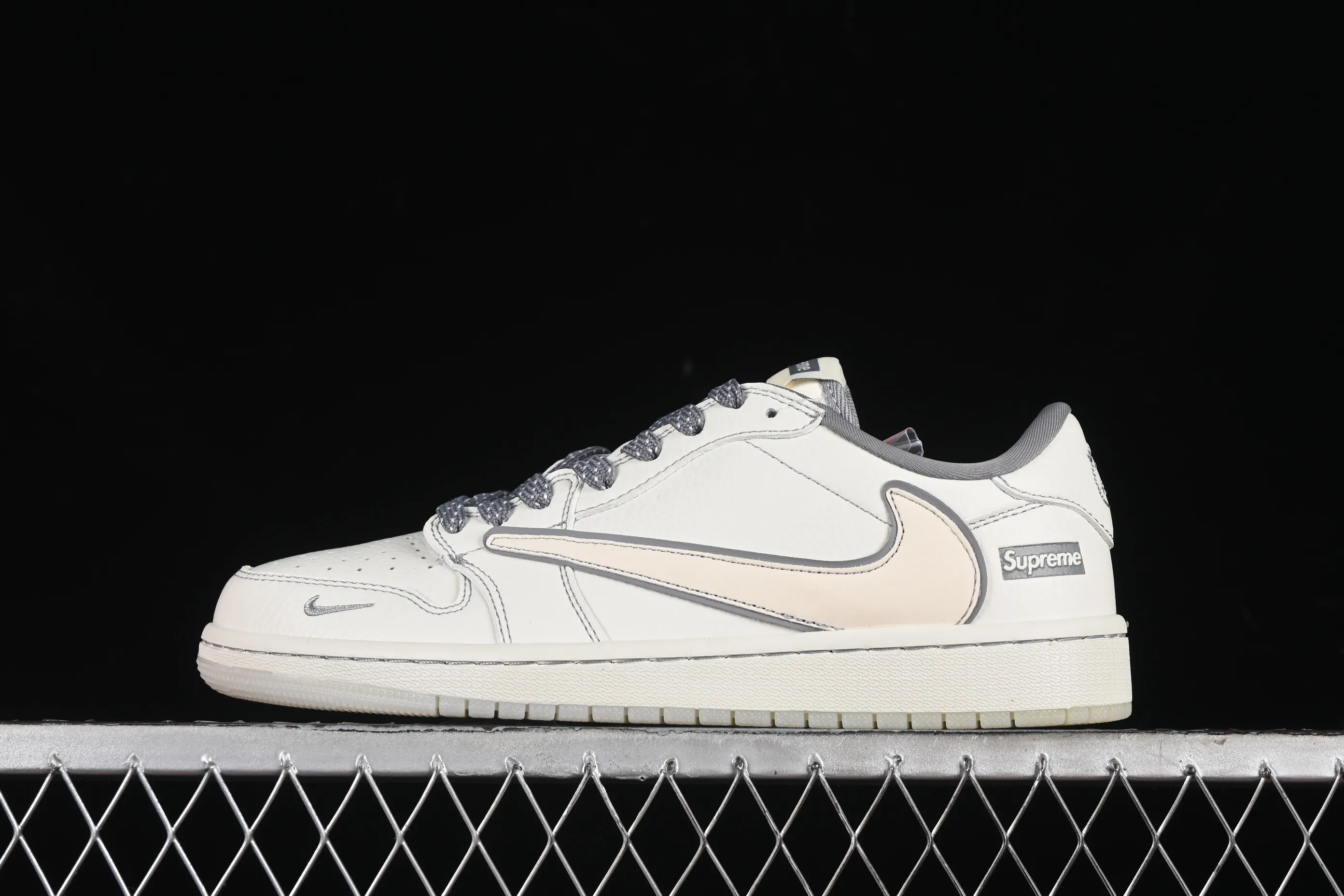 All categories Air Jordan Jordan series basketball shoes Air Jordan 1 Low High-end customized low-top sneakers Travis Scott x Fragment Design x Air Jordan 1 Low OG SP AJ1 Joe 1 Supreme joint-off-white reflective hook low-top cultural casual sneakers CH6336-011